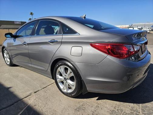 2011 Hyundai SONATA Limited