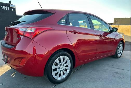 2016 Hyundai Elantra GT Base