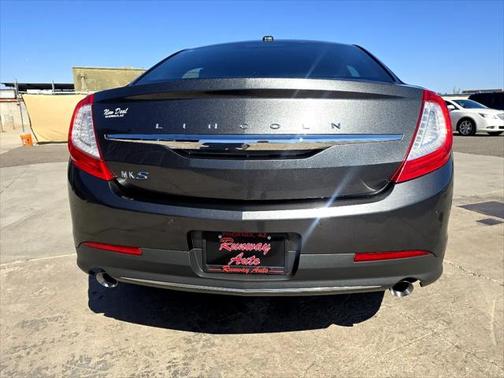 2015 Lincoln MKS Base