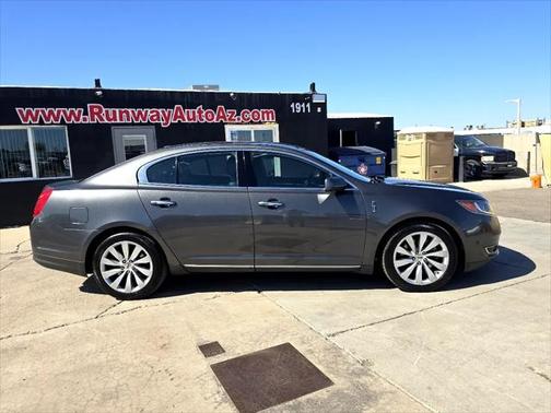 2015 Lincoln MKS Base