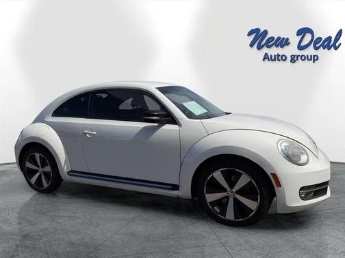 2012 Volkswagen Beetle Base