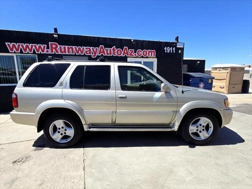 2001 INFINITI QX4 Luxury
