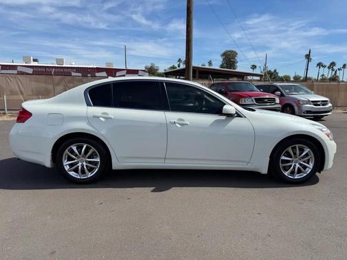 Cream 2008 INFINITI G35 Journey