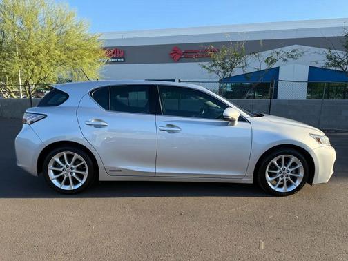 2011 Lexus CT 200h Base