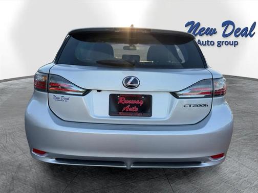 2011 Lexus CT 200h Base