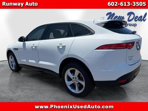 Fuji White 2018 Jaguar F-PACE 30t Premium