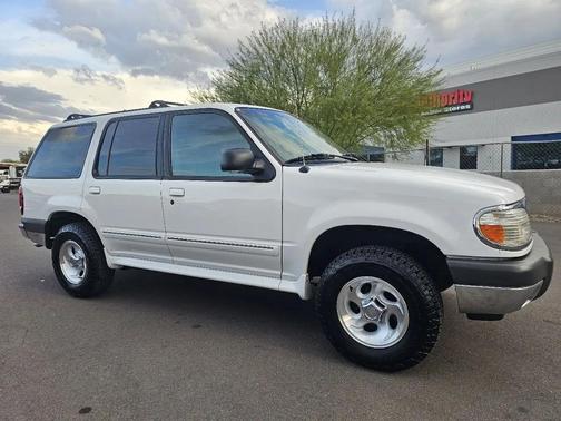 2000 Ford Explorer XLT