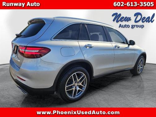 2017 Mercedes-Benz GLC 300 Base
