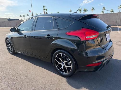 Tuxedo Black 2015 Ford Focus SE