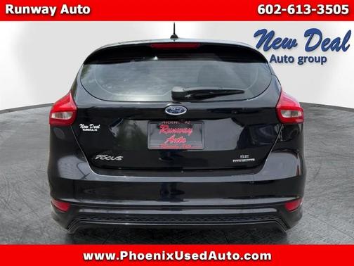Tuxedo Black 2015 Ford Focus SE