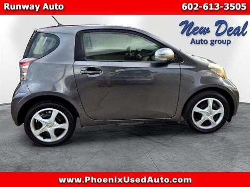 2014 Scion iQ 3-Door Hatchback AT
