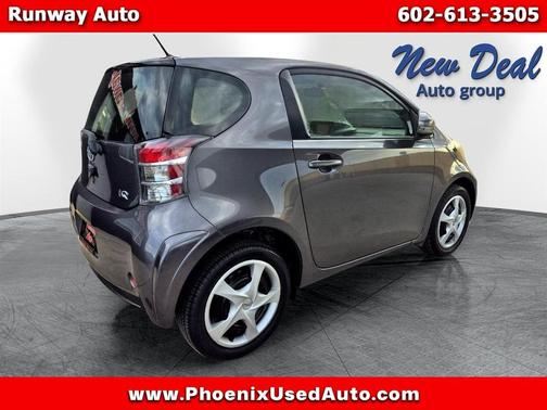 2014 Scion iQ 3-Door Hatchback AT