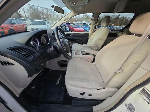 2011 Dodge Grand Caravan Crew