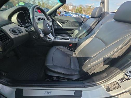 2003 BMW Z4 3.0i Roadster