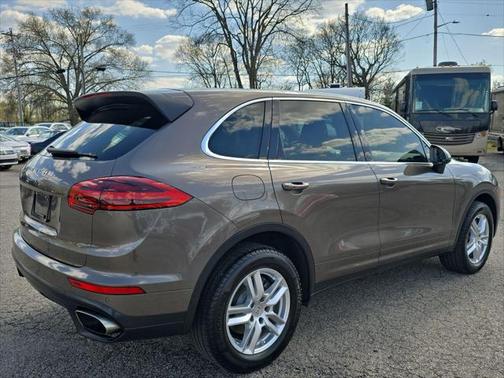 2016 Porsche Cayenne Base