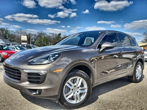 2016 Porsche Cayenne Base
