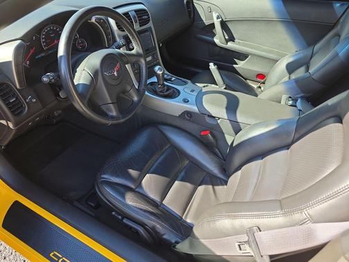 2005 Chevrolet Corvette Base