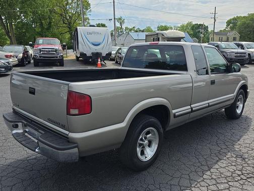 Light Pewter Metallic 2000 Chevrolet S-10 Base