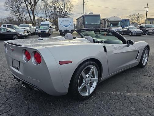 2005 Chevrolet Corvette Base
