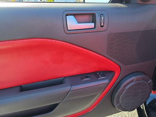 2006 Ford Mustang GT Premium