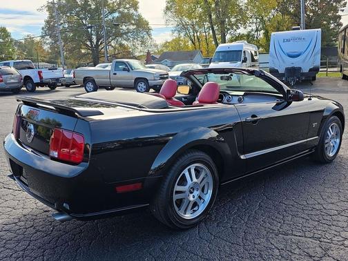 2006 Ford Mustang GT Premium