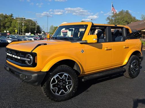 2022 Ford Bronco Outer Banks