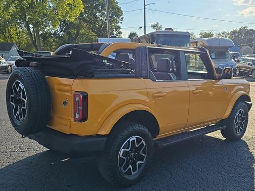 2022 Ford Bronco Outer Banks