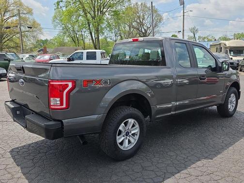 Magnetic Metallic 2016 Ford F-150 XL