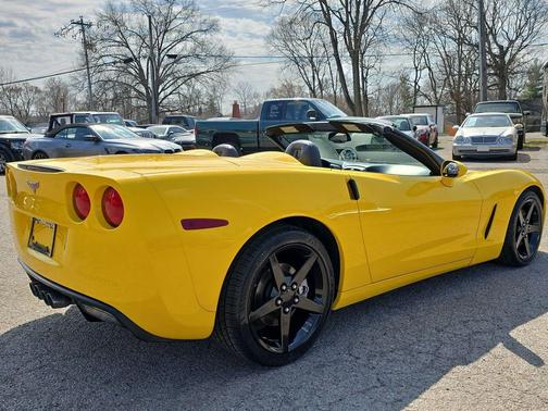 2006 Chevrolet Corvette Base
