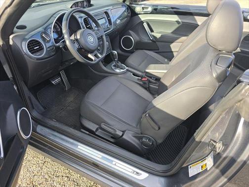 2014 Volkswagen Beetle DSG 2.0T R-Line