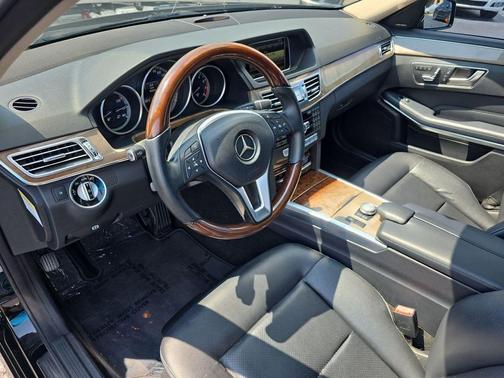BLACK 2014 Mercedes-Benz E-Class 4MATIC