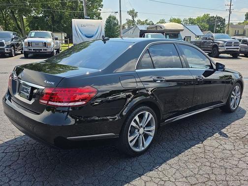 BLACK 2014 Mercedes-Benz E-Class 4MATIC
