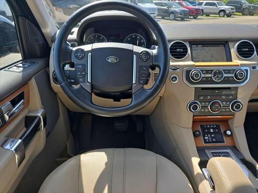 2015 Land Rover LR4 Base