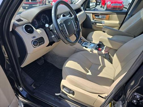 2015 Land Rover LR4 Base
