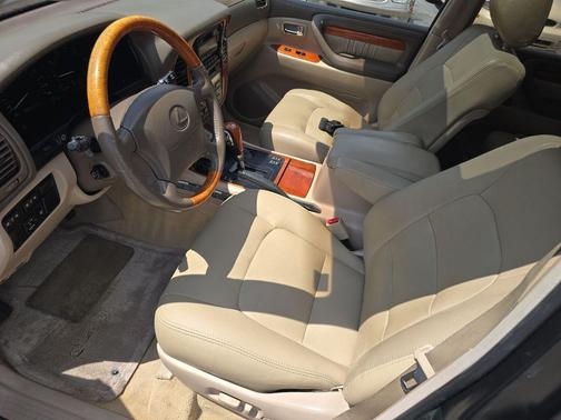 2000 Lexus LX 470 Base