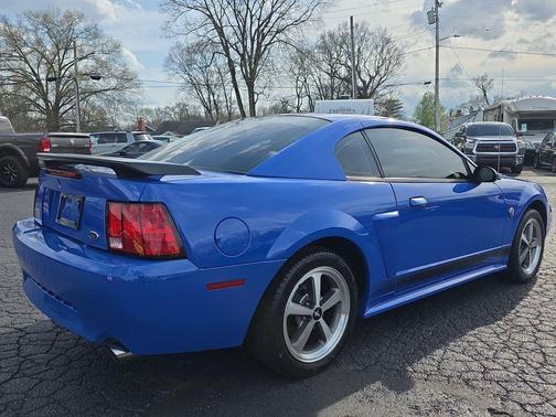2004 Ford Mustang Mach I