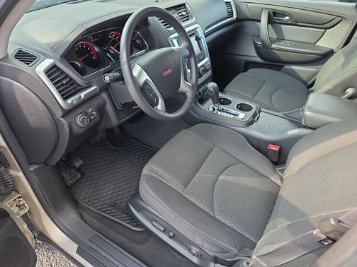 2015 GMC Acadia SLE-2