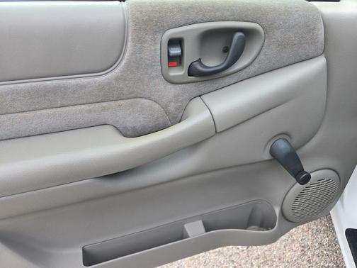 2000 GMC Sonoma SLS