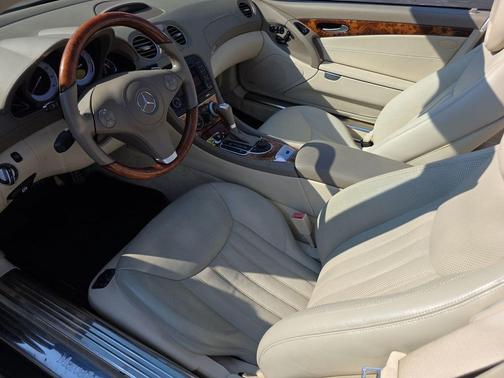 2011 Mercedes-Benz SL-Class SL 550