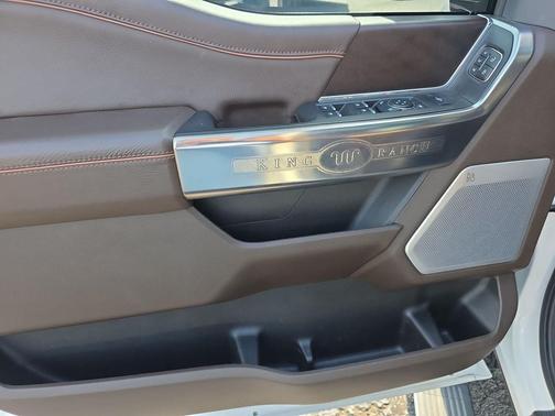 STAR WHITE METALLIC TRI-COAT/DARKENED BRONZE METALLIC 2024 Ford F-350 King Ranch