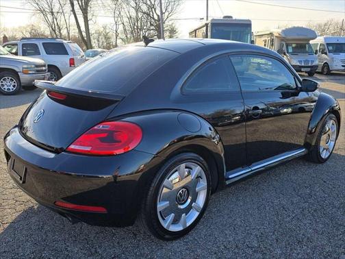 2013 Volkswagen Beetle 2.0T Fender Edition