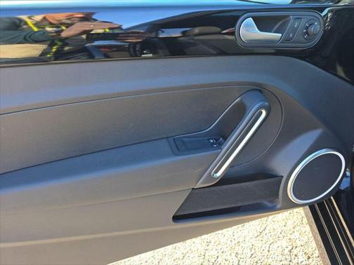 2013 Volkswagen Beetle 2.0T Fender Edition