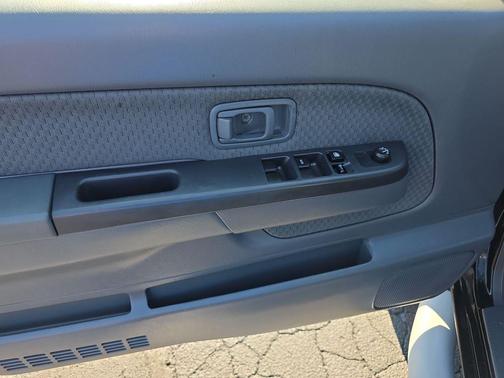 2004 Nissan Xterra XE