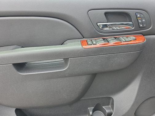 Sheer Silver Metallic 2010 Chevrolet Avalanche 1500 LTZ