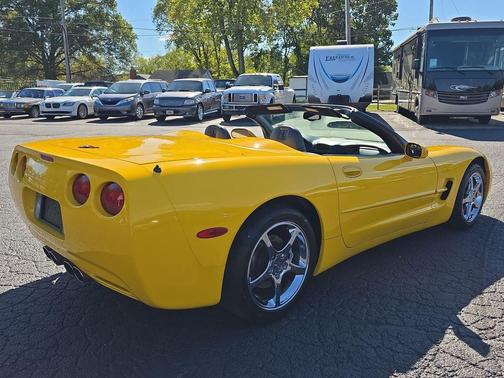 2001 Chevrolet Corvette Base