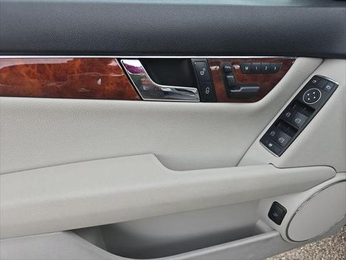 2011 Mercedes-Benz C-Class C 300 4MATIC Luxury