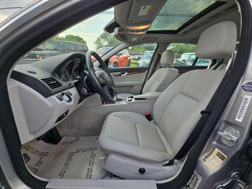 2011 Mercedes-Benz C-Class C 300 4MATIC Luxury