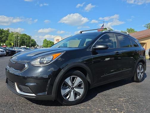 Aurora Black Pearl 2017 Kia Niro LX