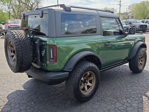 Eruption Green Metallic 2023 Ford Bronco Black Diamond