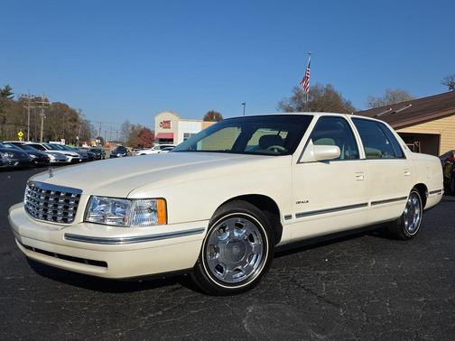 1998 Cadillac DeVille Base